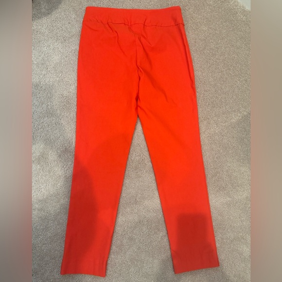 Peck&Peck Women’s Red Cropped Slacks - Picture 2 of 4